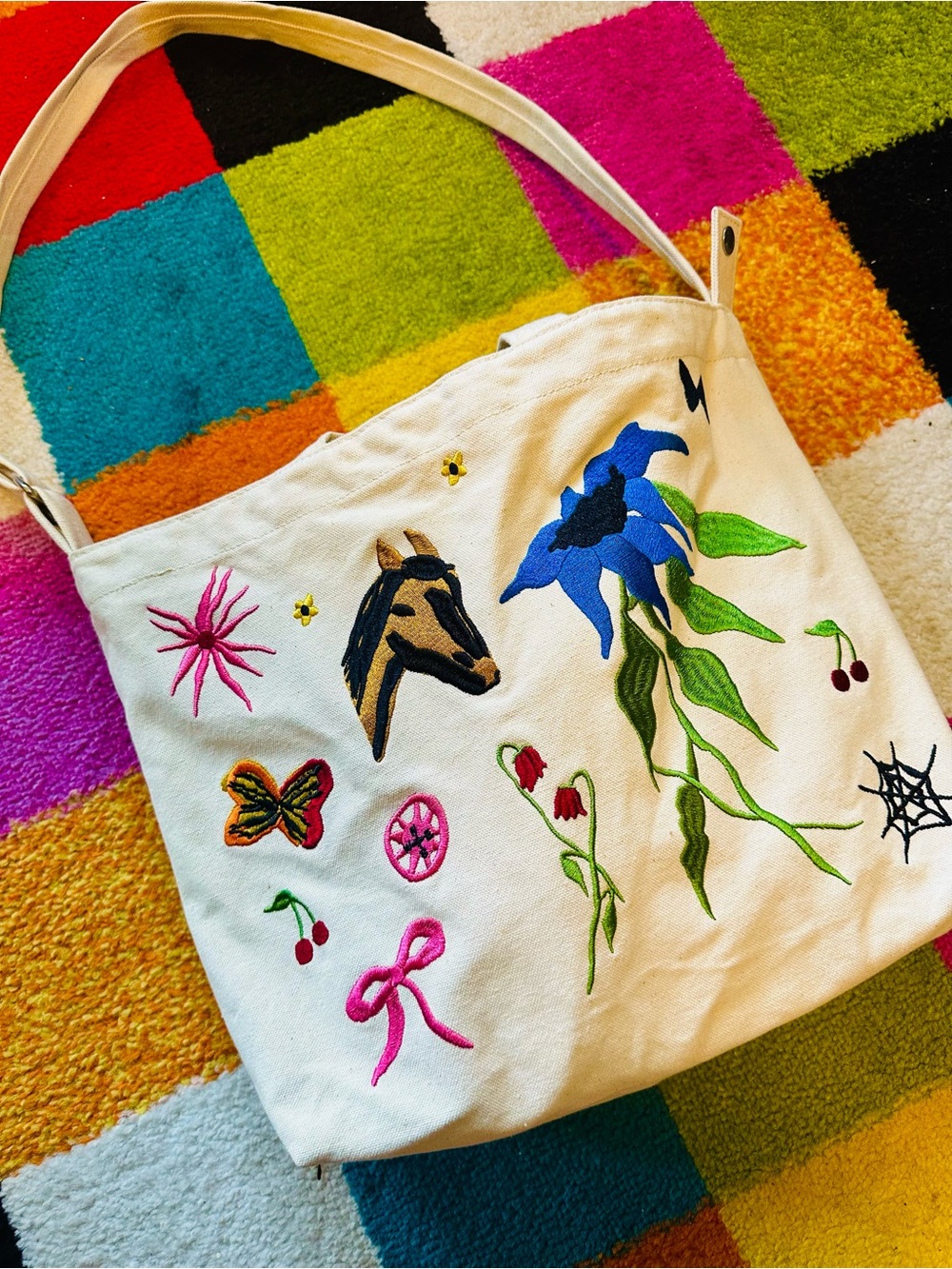 BAGGU Jessica Willliams “Horizontal Duck Bag” Embroidered Tote Bag